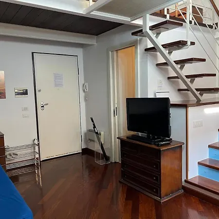 Lovely Loft Lägenhet *