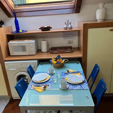 Lägenhet Lovely Loft Sanremo
