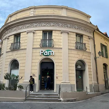 Lägenhet Lovely Loft Sanremo